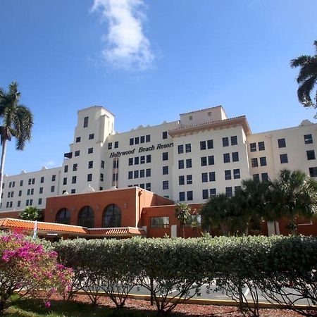 On Hollywood Beach - Affordable Two Bedrooms Sleeps 6 With Two Bathrooms 데이니아 비치 외부 사진