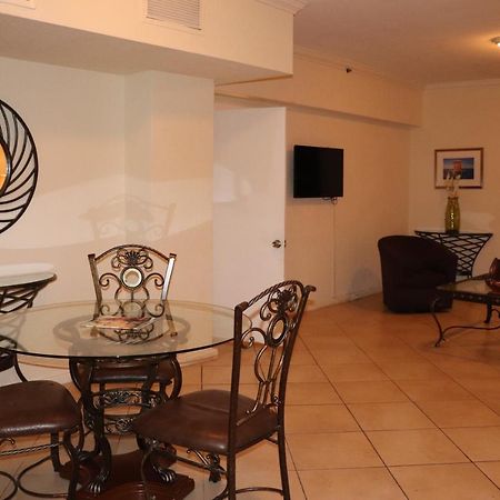 On Hollywood Beach - Affordable Two Bedrooms Sleeps 6 With Two Bathrooms 데이니아 비치 외부 사진